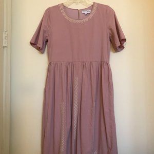 Piper and Scoot Mauve Dress Size Small